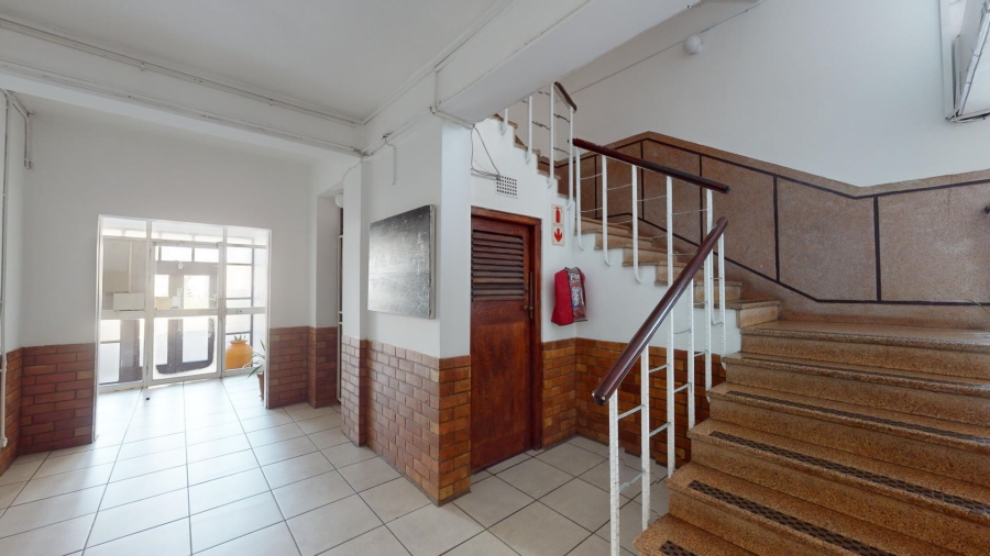 2 Bedroom Property for Sale in Summerstrand Eastern Cape